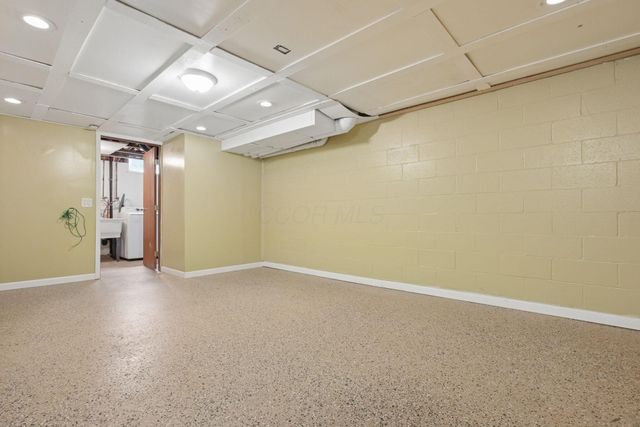 7429 Kirkdale Drive, 3C, Blacklick, OH 43004