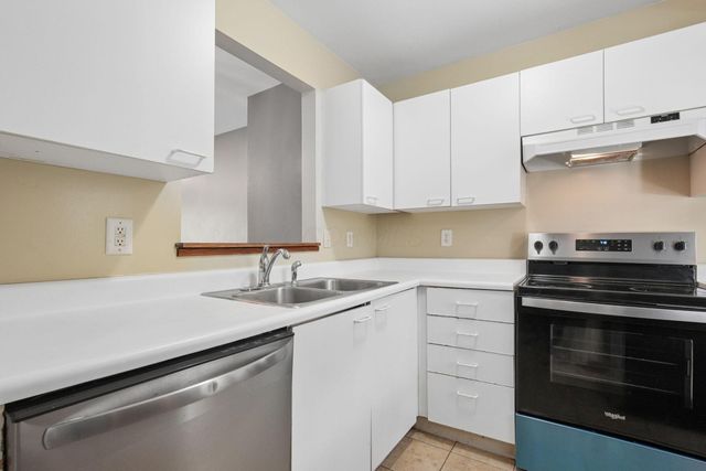 7429 Kirkdale Drive, 3C, Blacklick, OH 43004
