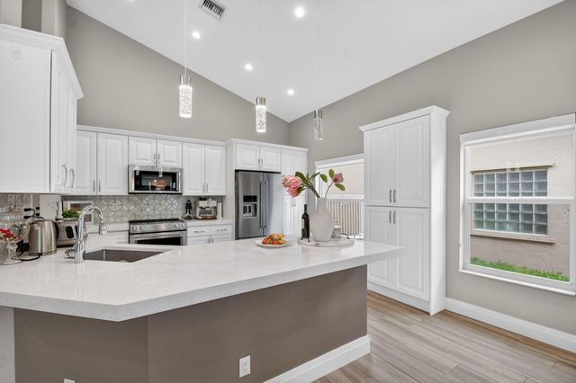 7070 Charleston Point Drive, Lake Worth, FL 33467