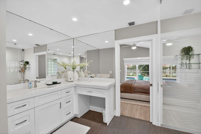 7070 Charleston Point Drive, Lake Worth, FL 33467