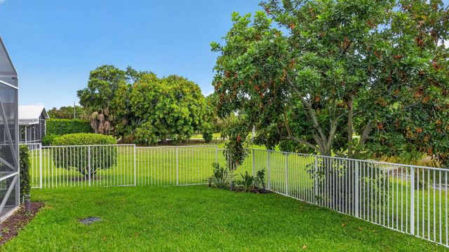 7070 Charleston Point Drive, Lake Worth, FL 33467