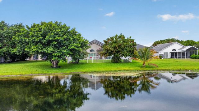7070 Charleston Point Drive, Lake Worth, FL 33467