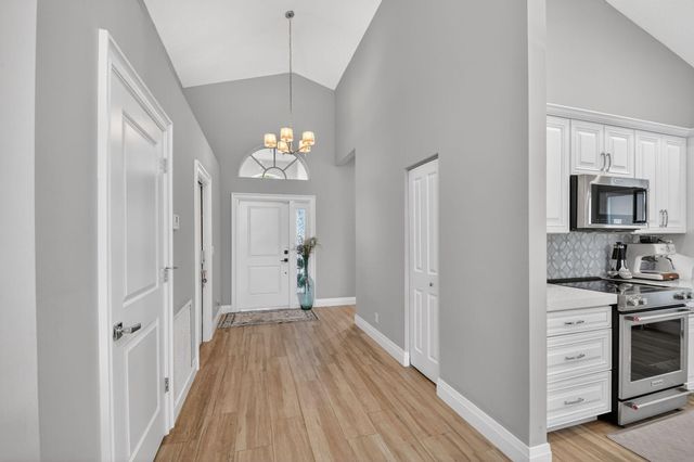 7070 Charleston Point Drive, Lake Worth, FL 33467