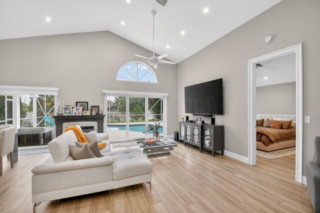 7070 Charleston Point Drive, Lake Worth, FL 33467