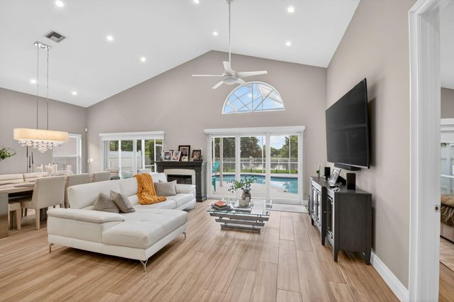 7070 Charleston Point Drive, Lake Worth, FL 33467