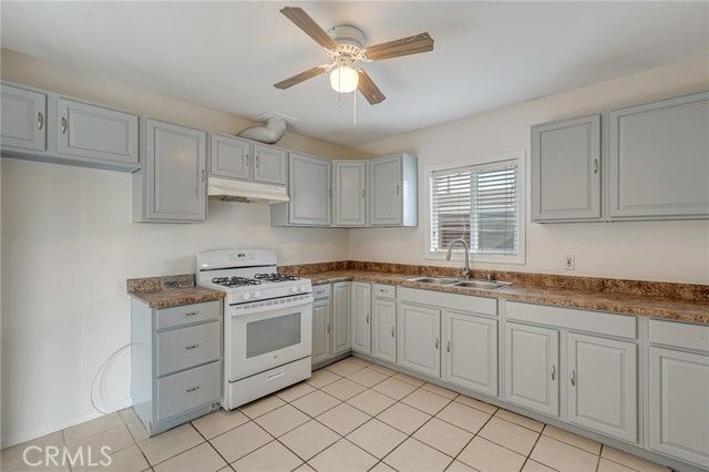 720 E George St, Banning, CA 92220