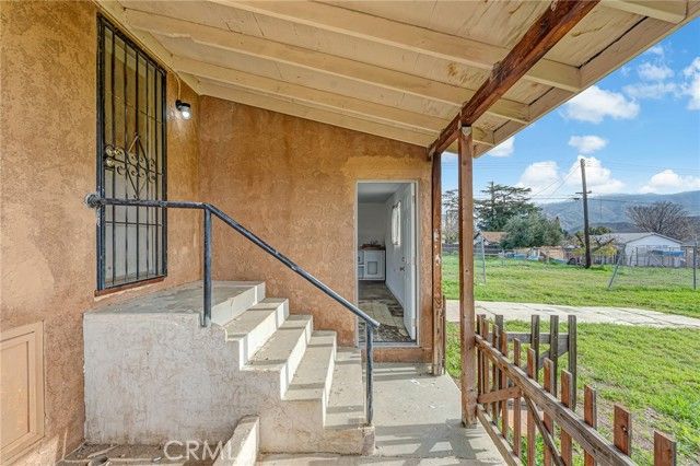 720 E George St, Banning, CA 92220