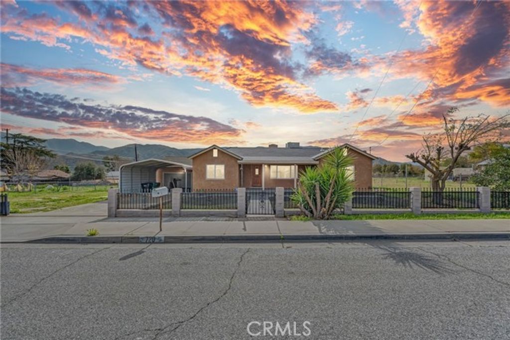 720 E George St, Banning, CA 92220