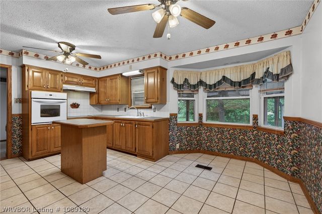 3 Hilltop Place, Van Buren, AR 72956