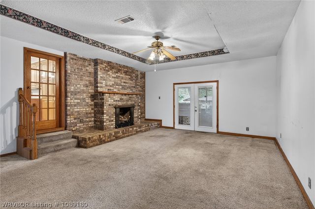 3 Hilltop Place, Van Buren, AR 72956