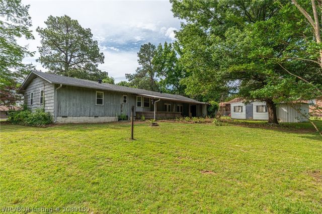 3 Hilltop Place, Van Buren, AR 72956