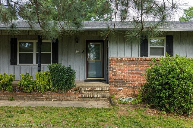 3 Hilltop Place, Van Buren, AR 72956