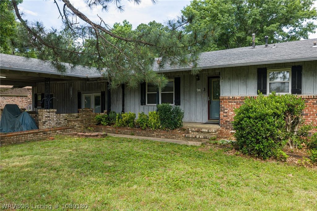 3 Hilltop Place, Van Buren, AR 72956