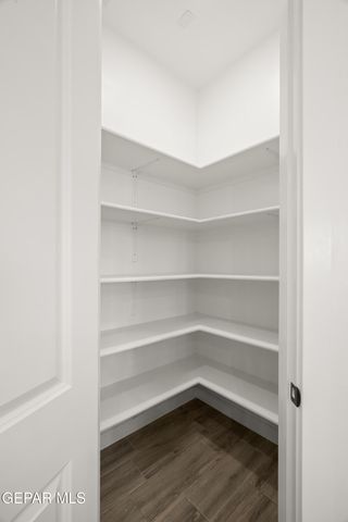 1817 Schyler Love Lane, El Paso, TX 79928