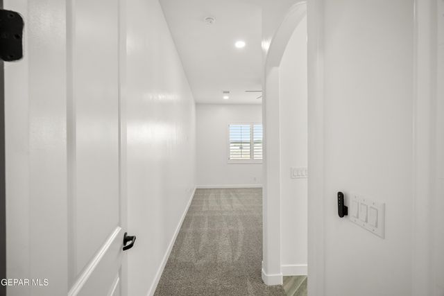 1817 Schyler Love Lane, El Paso, TX 79928