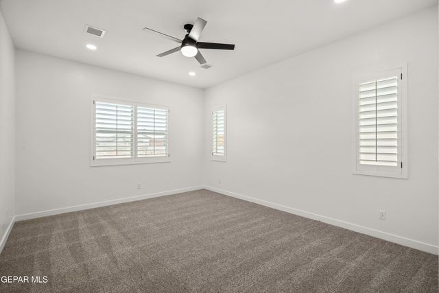 1817 Schyler Love Lane, El Paso, TX 79928