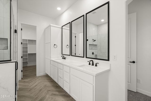 1817 Schyler Love Lane, El Paso, TX 79928