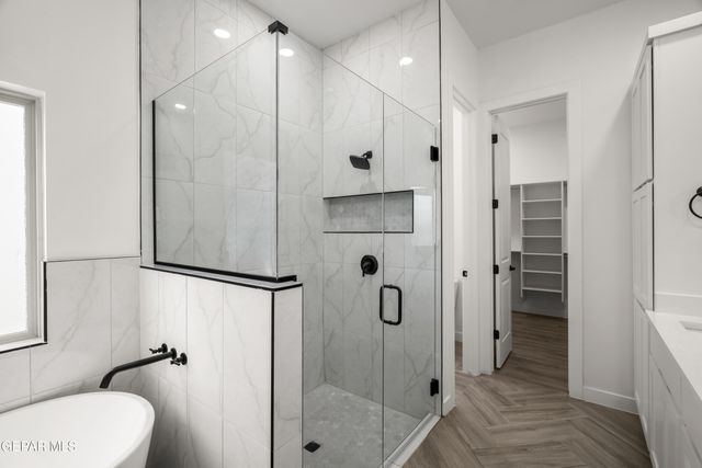 1817 Schyler Love Lane, El Paso, TX 79928