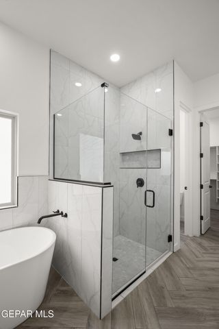 1817 Schyler Love Lane, El Paso, TX 79928