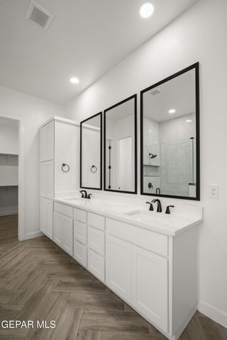 1817 Schyler Love Lane, El Paso, TX 79928