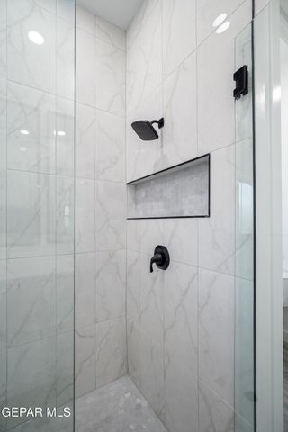 1817 Schyler Love Lane, El Paso, TX 79928