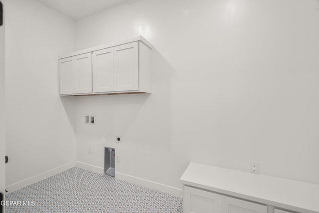 1817 Schyler Love Lane, El Paso, TX 79928