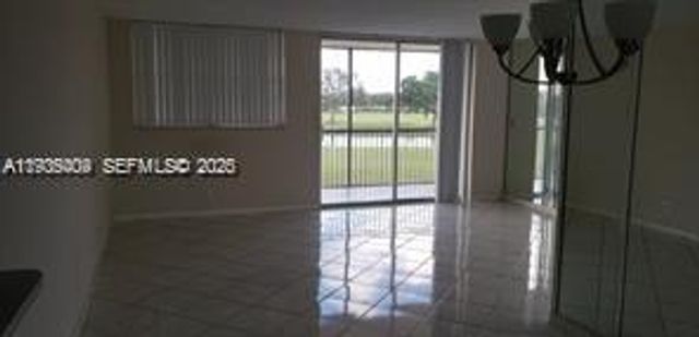 3100 W Rolling Hills Cir 308, Davie, FL 33328
