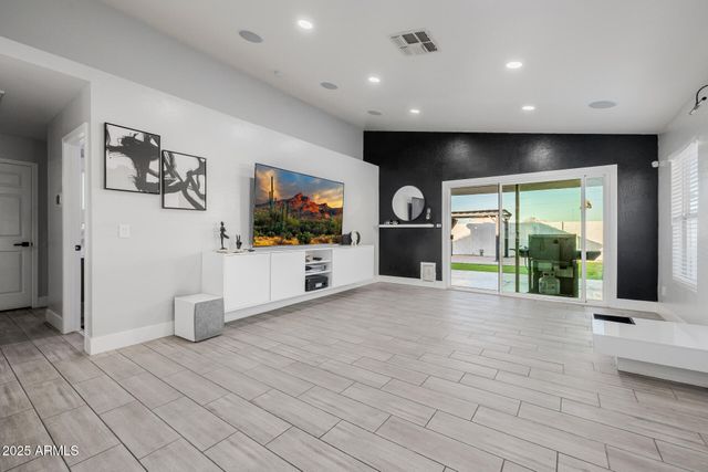 11962 W BERKELEY Road, Avondale, AZ 85392