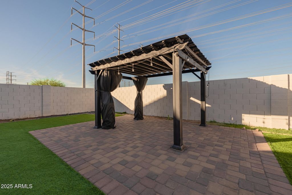 Image 49 of property listing at 11962 W BERKELEY Road, Avondale, AZ 85392