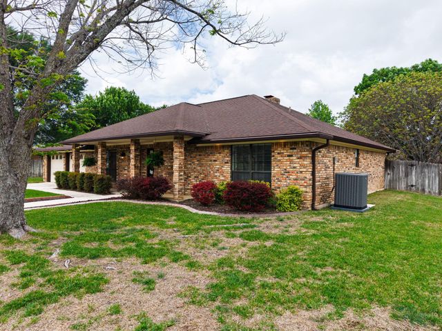 1313 Sparrow TRL, Copperas Cove, TX 76522