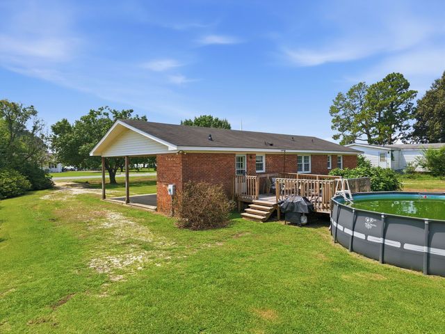 1967 Mt Olive Highway, Newton Grove, NC 28366