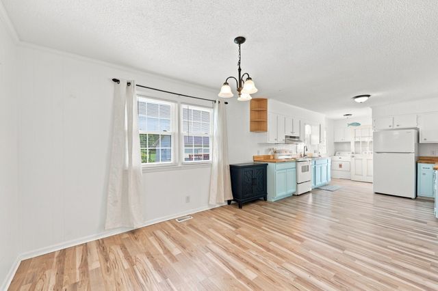 1967 Mt Olive Highway, Newton Grove, NC 28366