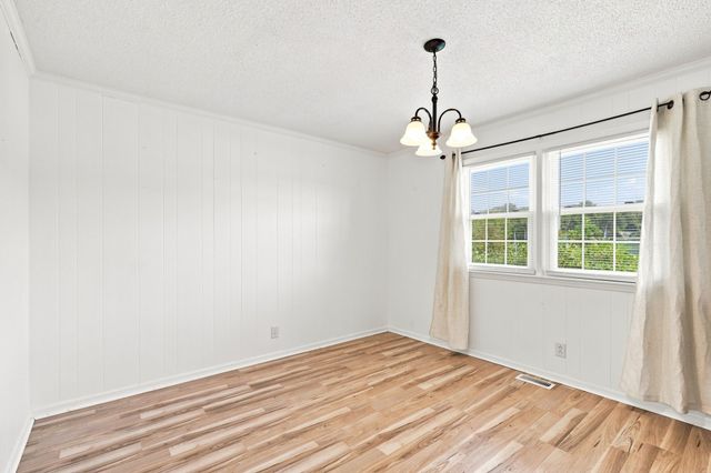 1967 Mt Olive Highway, Newton Grove, NC 28366