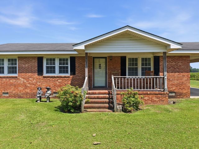 1967 Mt Olive Highway, Newton Grove, NC 28366
