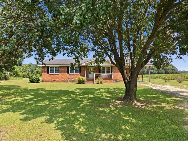 1967 Mt Olive Highway, Newton Grove, NC 28366