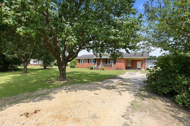 1967 Mt Olive Highway, Newton Grove, NC 28366