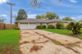 6602 Indian Lake Drive, Houston, TX 77489
