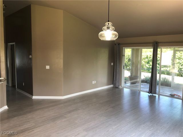 7500 Cameron CIR, Fort Myers, FL 33912