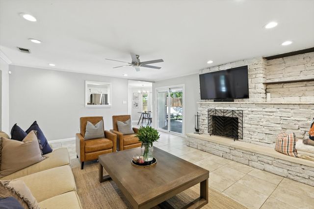 3624 Wayne Court, Bedford, TX 76021