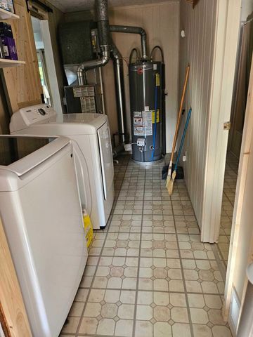 707 Sawyer, East Tawas, MI 48730