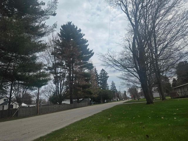 707 Sawyer, East Tawas, MI 48730