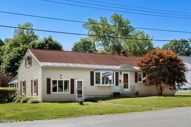 14 Concord Street, Scotia, NY 12302
