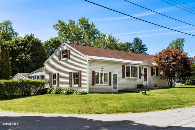 14 Concord Street, Scotia, NY 12302
