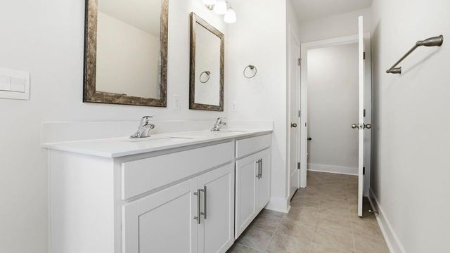 612 Jules Lane, Moore, SC 29369