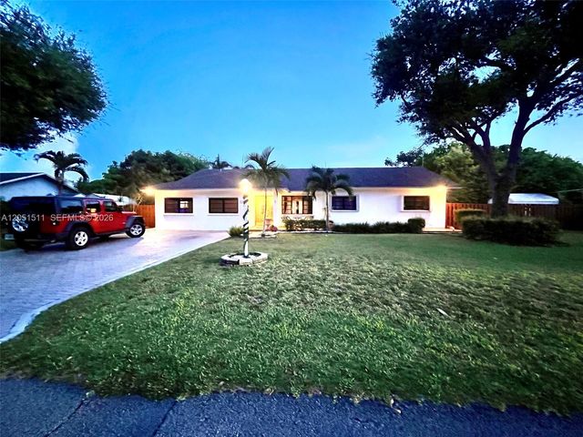 16330 SW 282nd St, Homestead, FL 33033