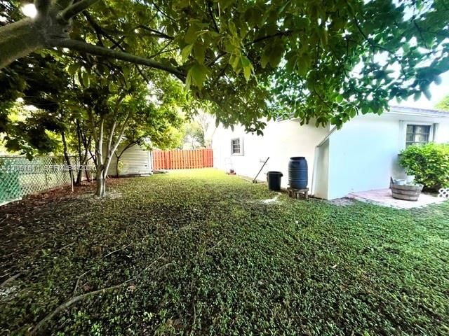 16330 SW 282nd St, Homestead, FL 33033