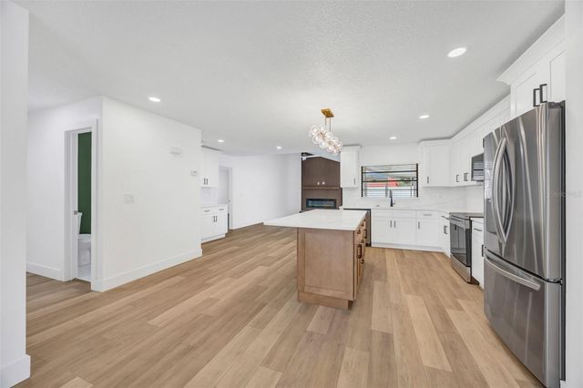 7818 CAPWOOD AVENUE, Tampa, FL 33637