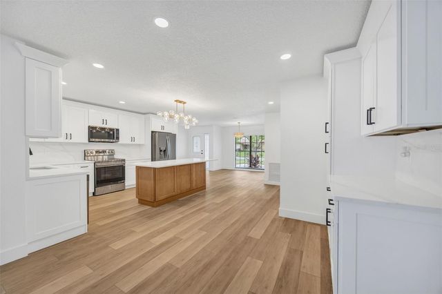 7818 CAPWOOD AVENUE, Tampa, FL 33637