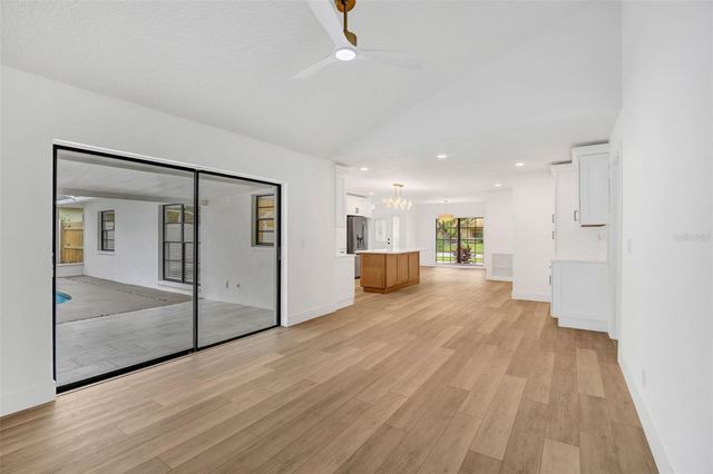 7818 CAPWOOD AVENUE, Tampa, FL 33637