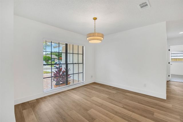 7818 CAPWOOD AVENUE, Tampa, FL 33637